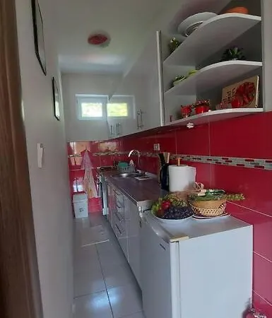 Center Apartment *